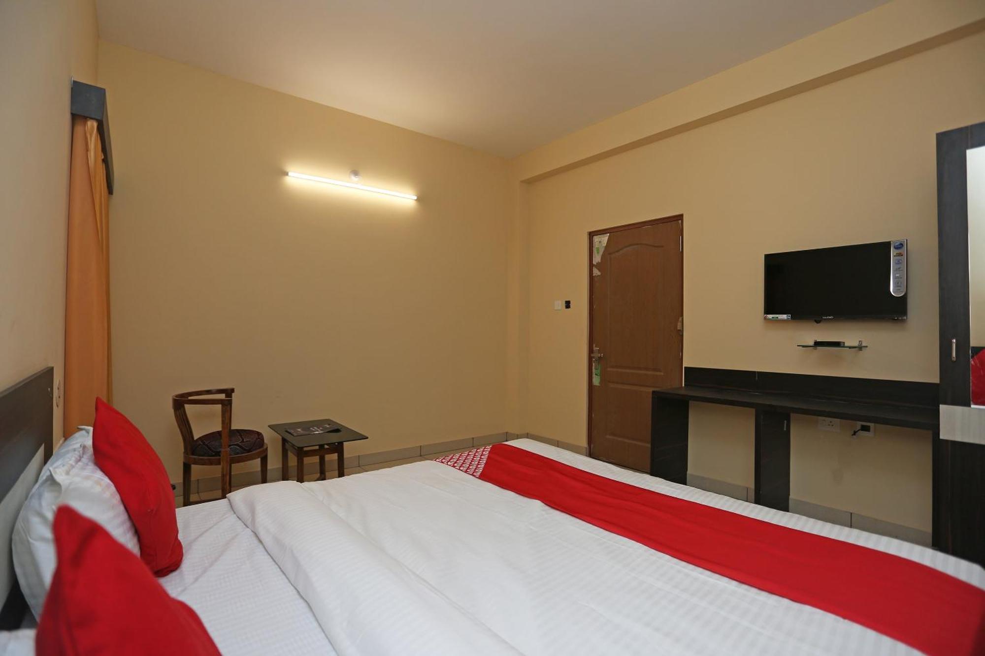 Hotel O Blue Bell Бхубанешвар Екстериор снимка